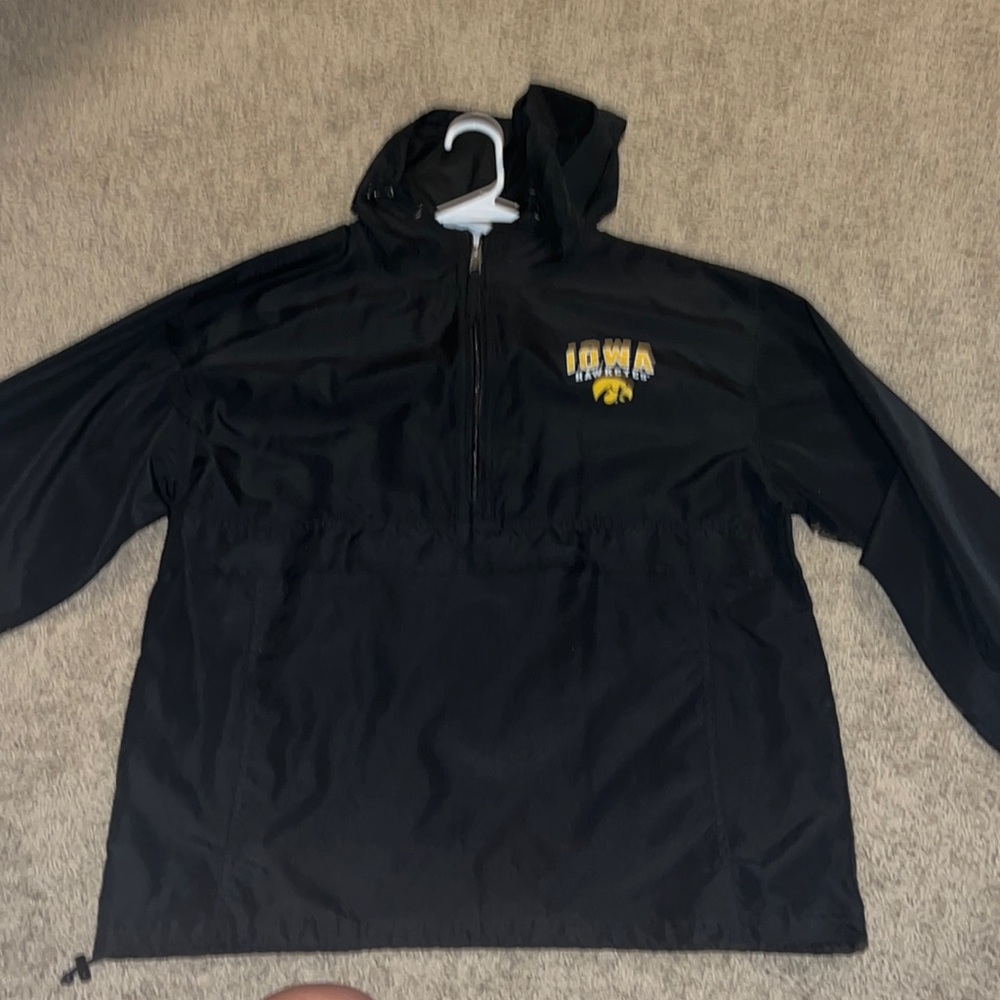 Iowa Hawkeye Windbreaker! Size Medium| mens or womens!